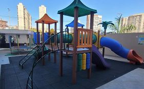 Imprensa III - Comfort And Family In Brasilia